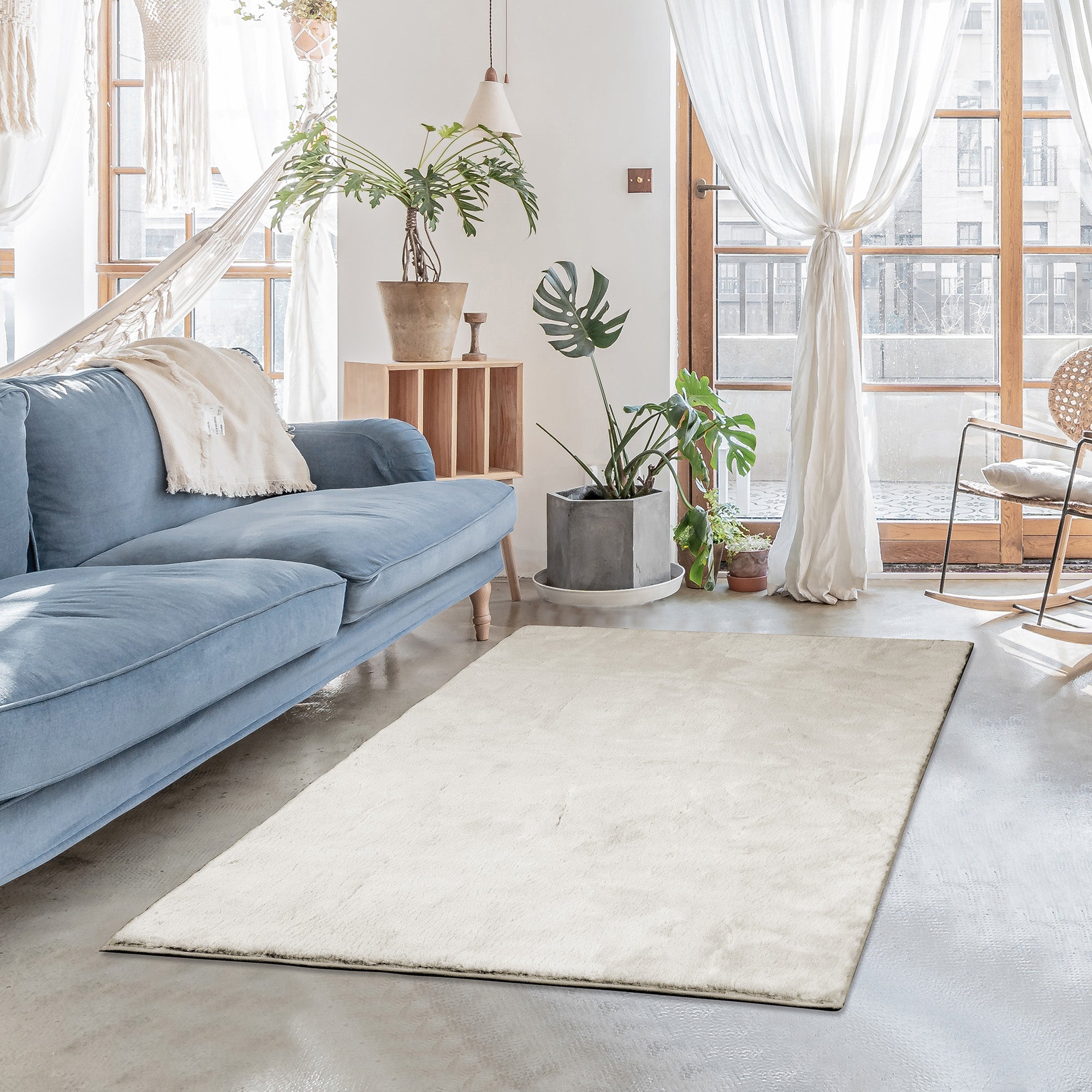 Faux Rabbit Fur Rug, 4-ft x 6-ft.